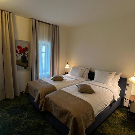 La Boheme Boutique Casa Soare Hotel Bukares Bagian luar foto