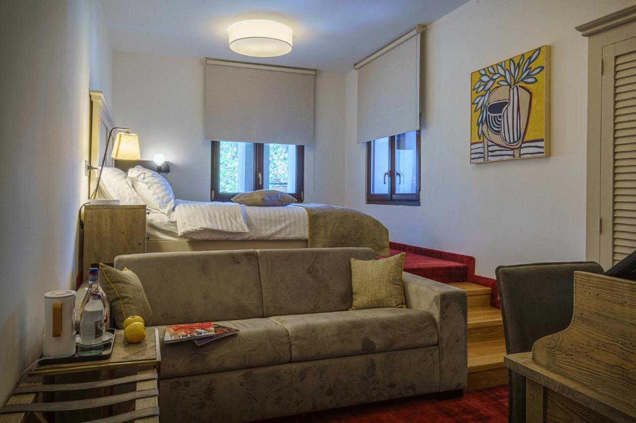 La Boheme Boutique Casa Soare Hotel Bukares Bagian luar foto