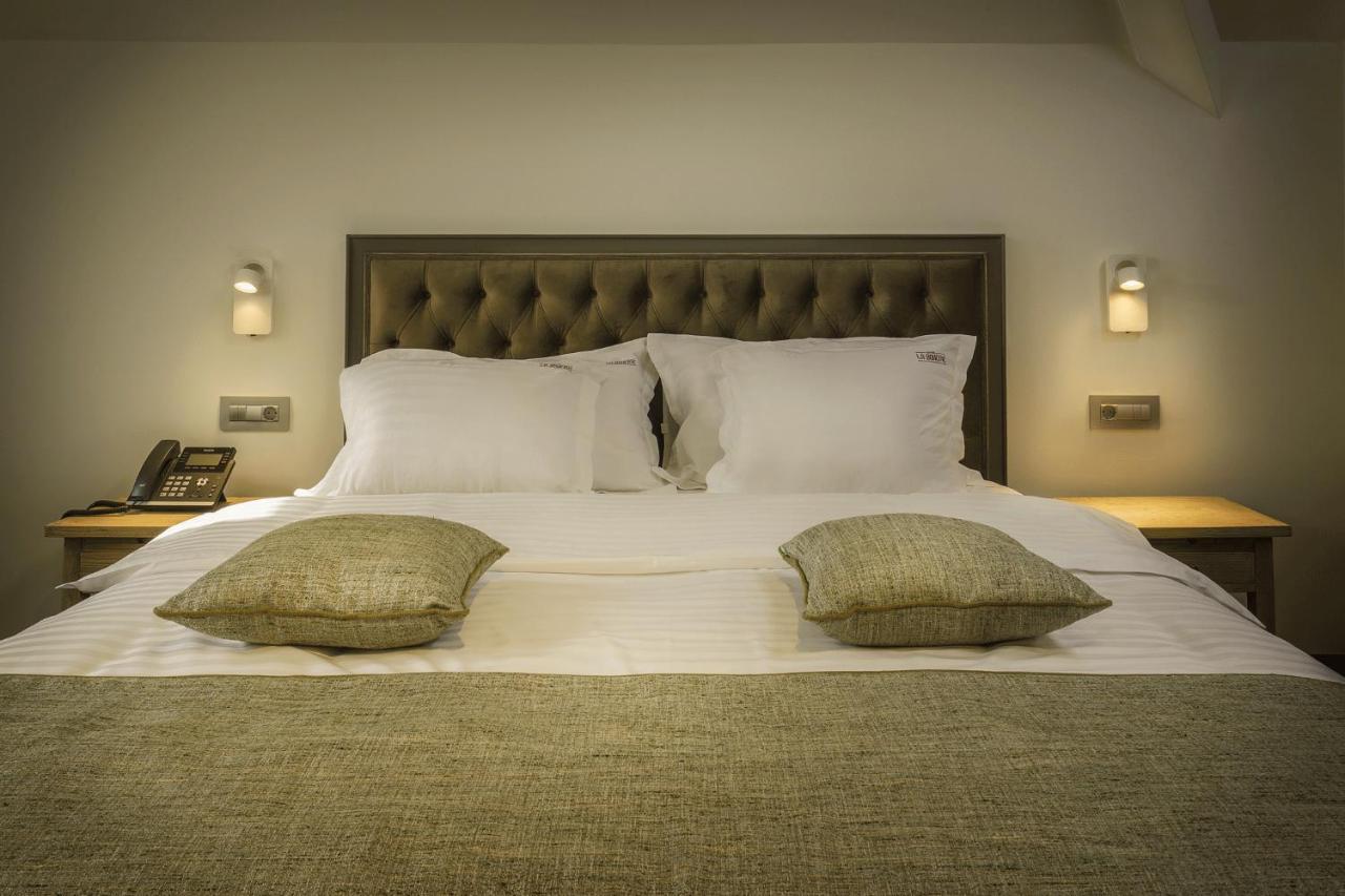 La Boheme Boutique Casa Soare Hotel Bukares Bagian luar foto