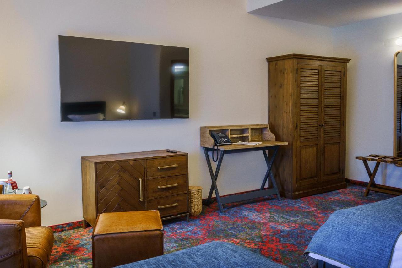 La Boheme Boutique Casa Soare Hotel Bukares Bagian luar foto