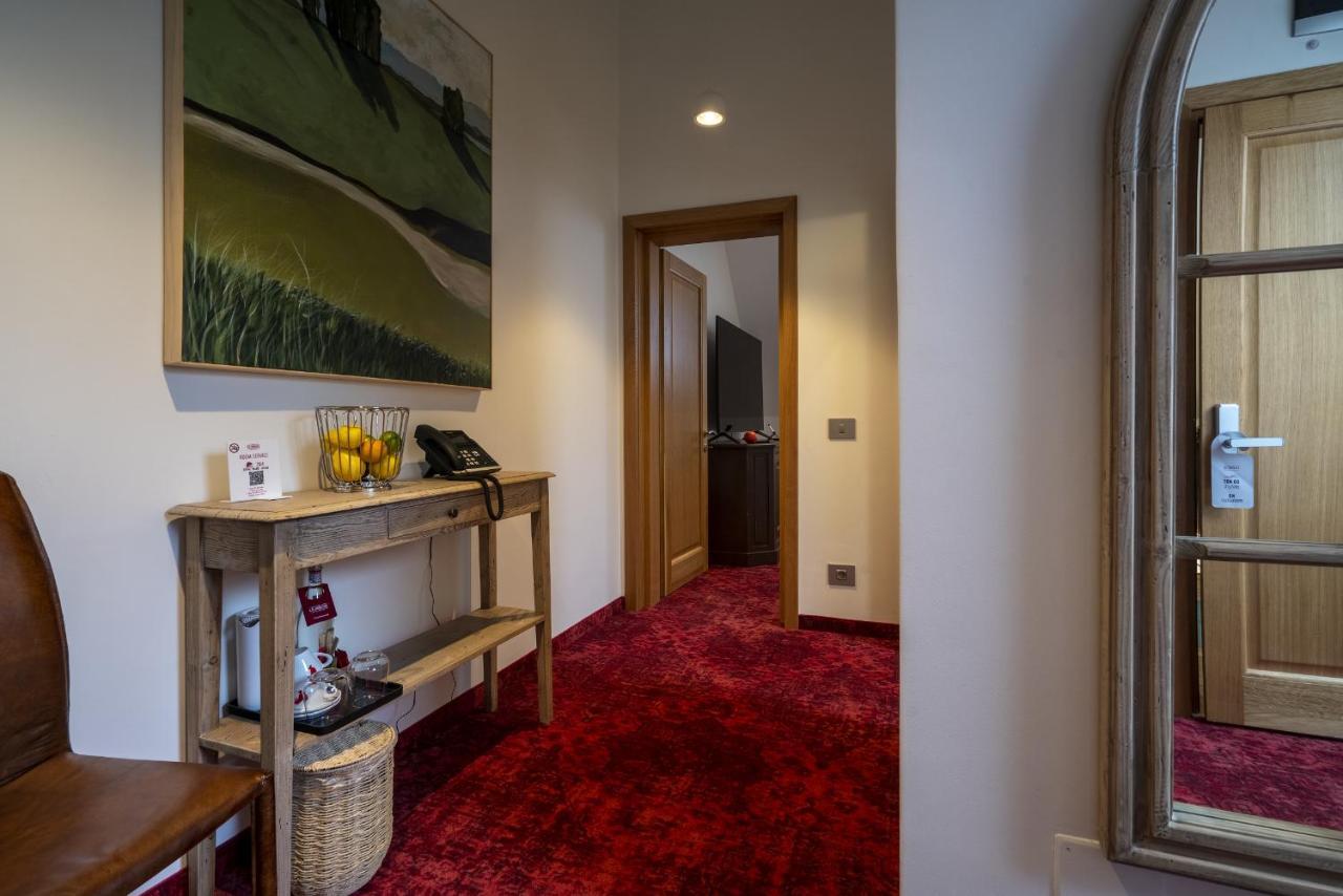 La Boheme Boutique Casa Soare Hotel Bukares Bagian luar foto