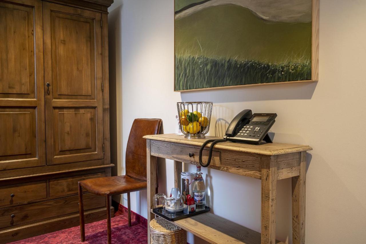 La Boheme Boutique Casa Soare Hotel Bukares Bagian luar foto